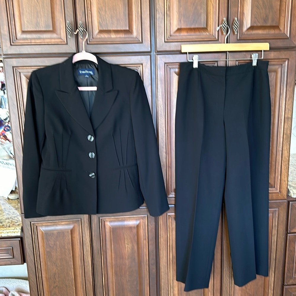 EVAN PICONE Suit